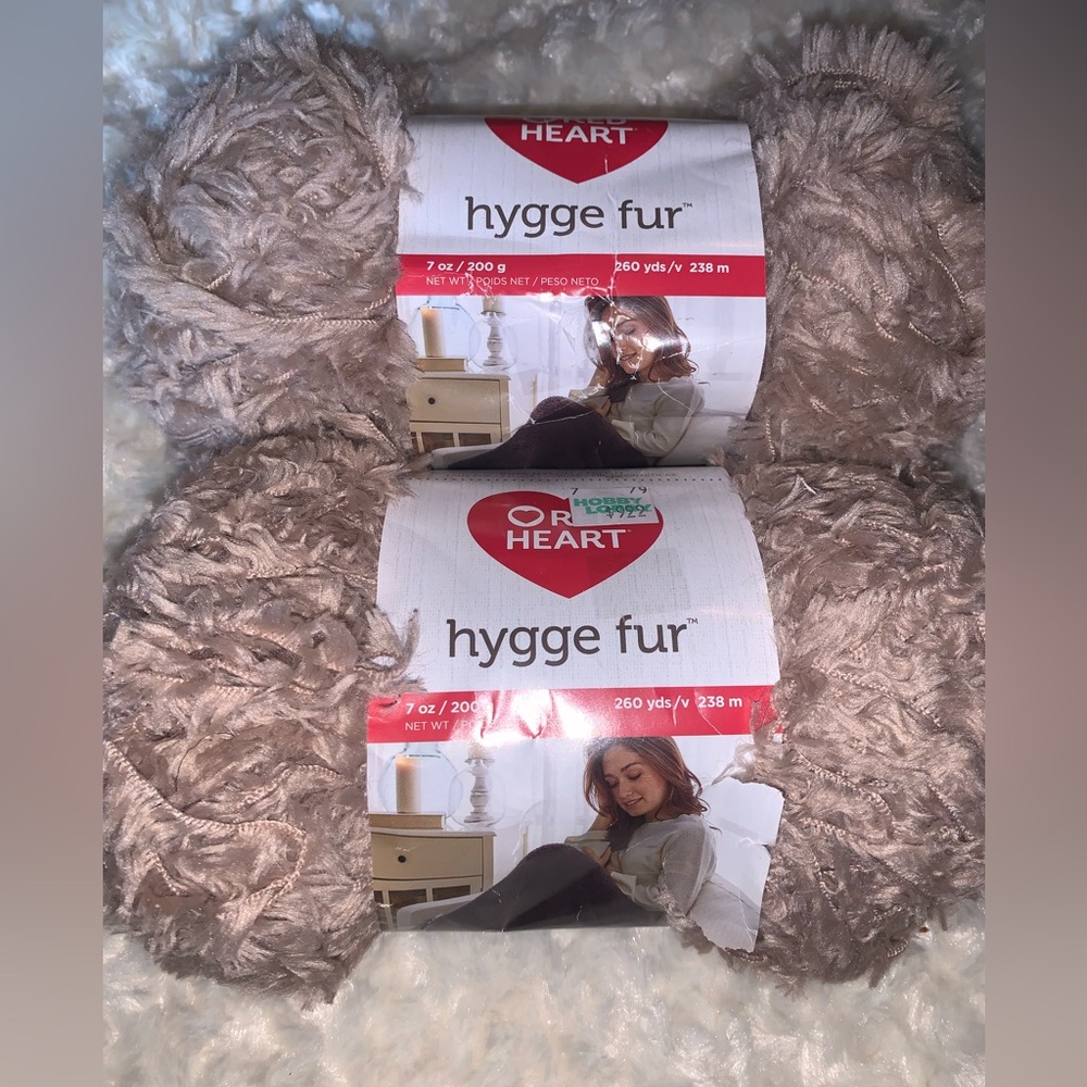 Red Heart Hygge Fur Yarn Soft Taupe Lot Of 2 Skeins 7 Oz Each 260yds Ea Nylon